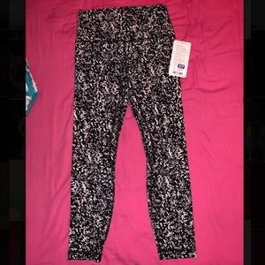 Brand New Lululemon Align Hi-Rise Tight